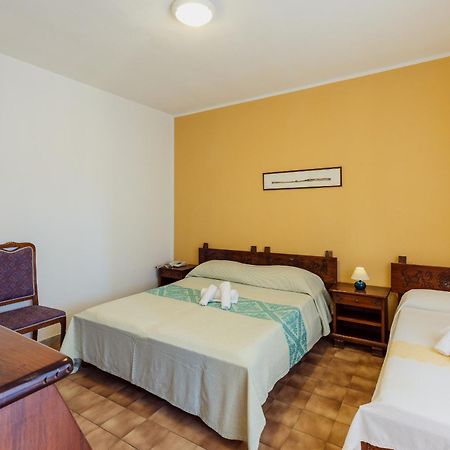 Malaspina Hotel & Resort Bosa Exterior photo